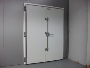 استانداردهای درب های سردخانهای استانداردهای درب های سردخانهای